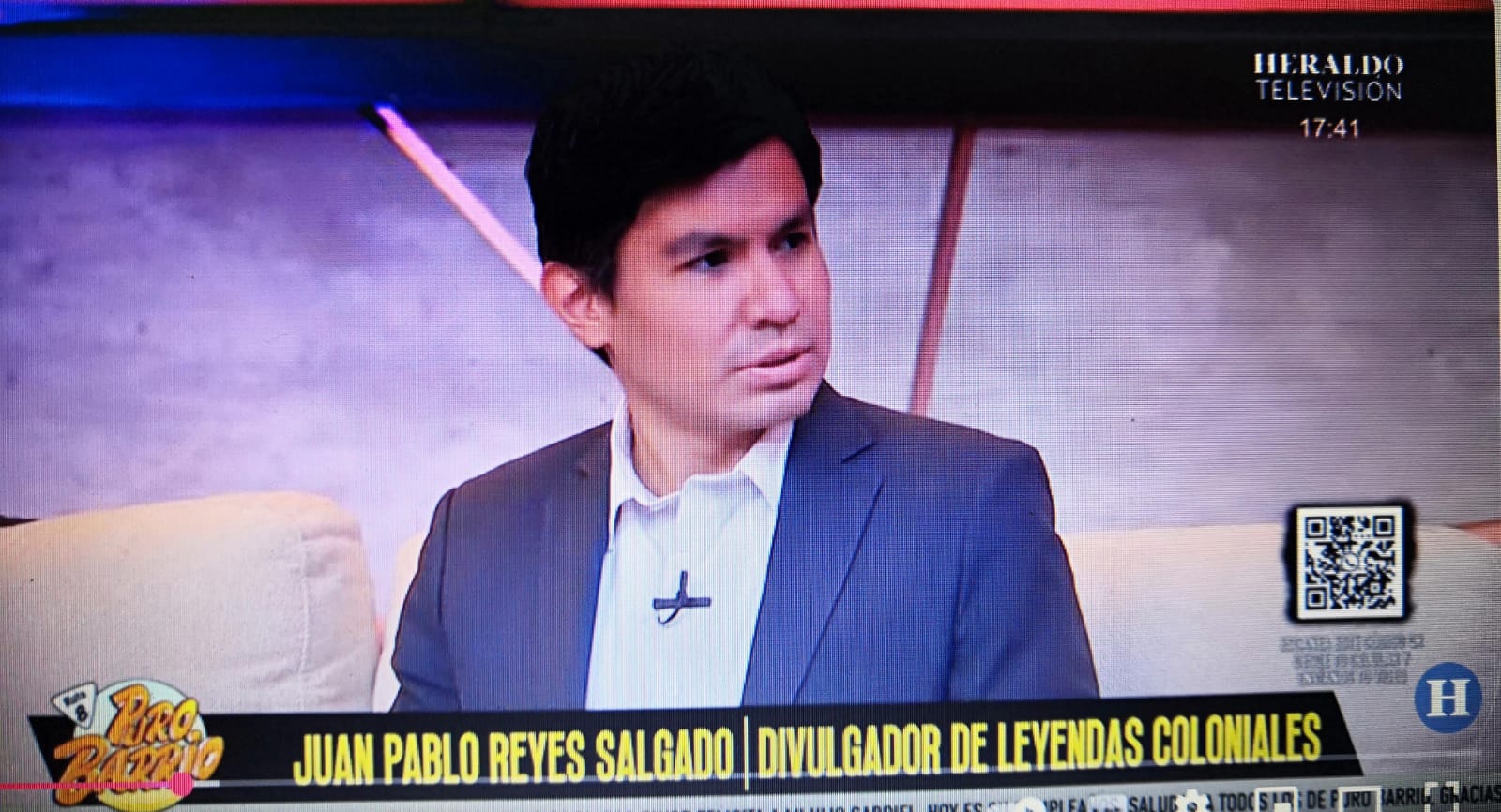 Al Hombro en medios